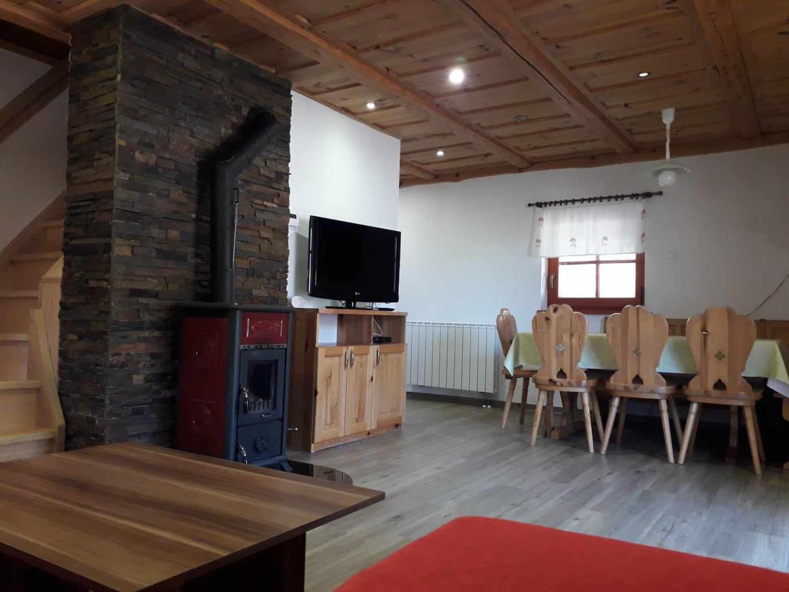 לוצ'ה Apartmaji Brloznica Pod Veliko Planino מראה חיצוני תמונה